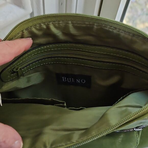 Bueno Green Crossbody Bag - Picture 4 of 9